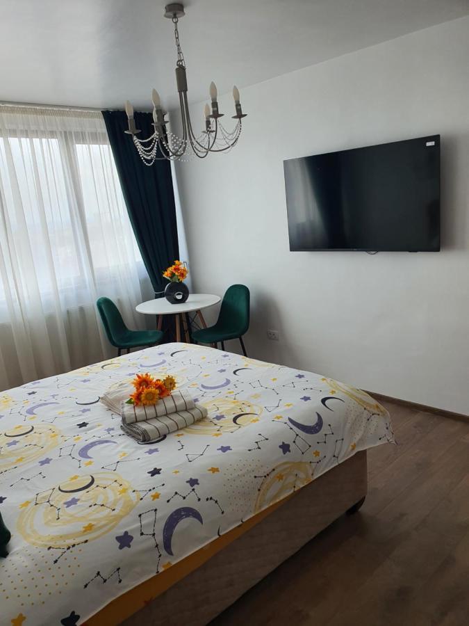 Chic Apartment- Place To Remember Galati  Exterior photo