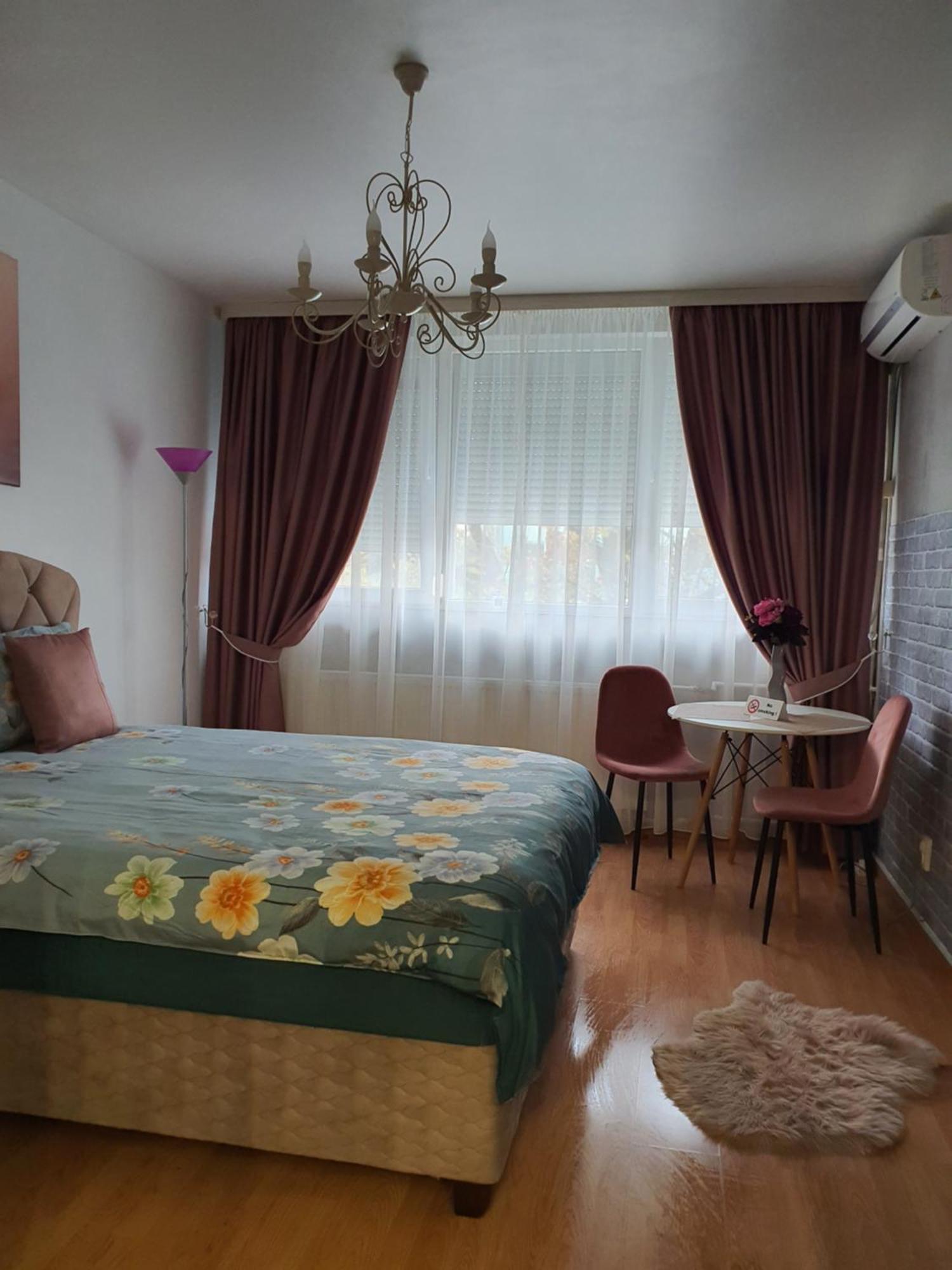 Chic Apartment- Place To Remember Galati  Exterior photo