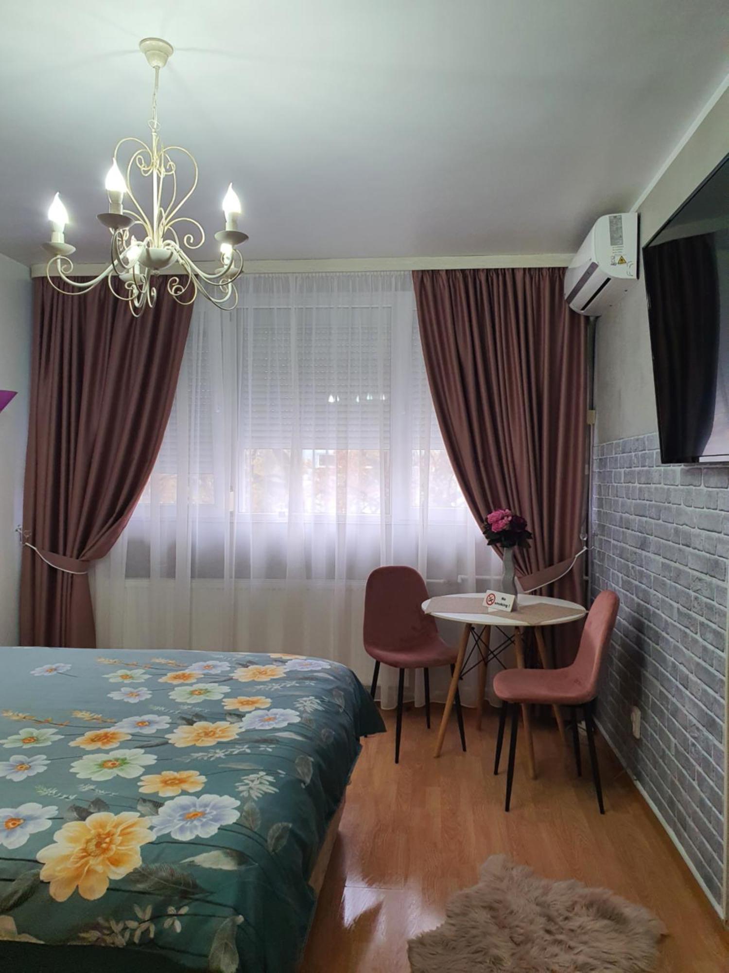 Chic Apartment- Place To Remember Galati  Exterior photo