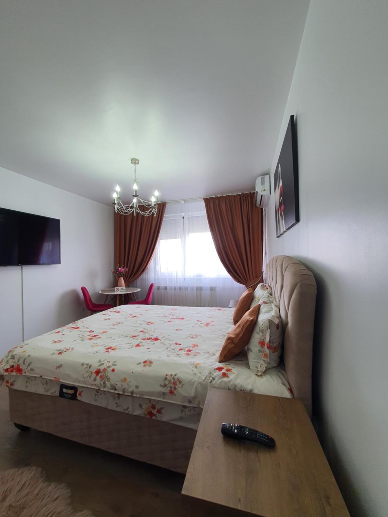 Chic Apartment- Place To Remember Galati  Exterior photo