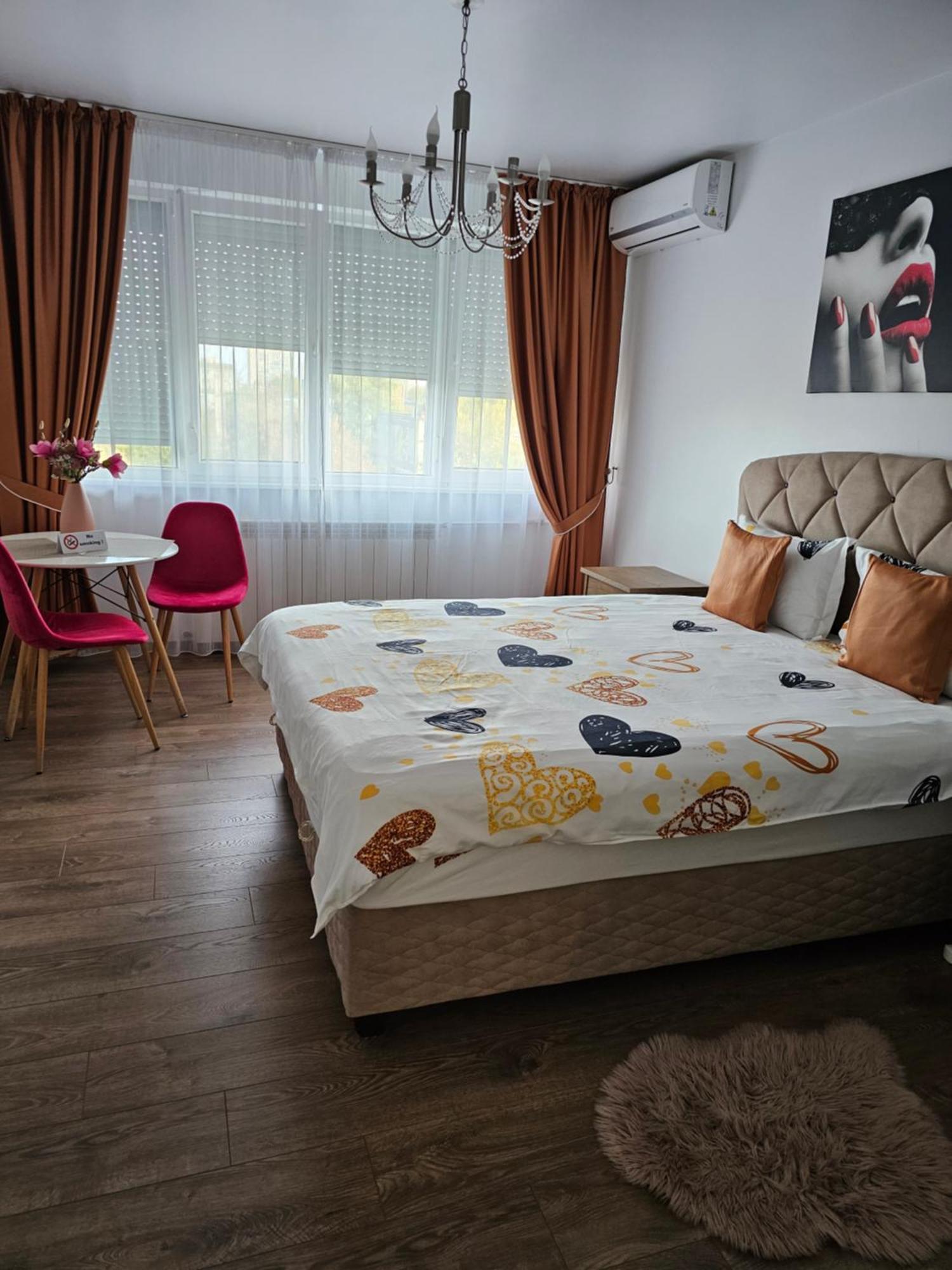 Chic Apartment- Place To Remember Galati  Exterior photo