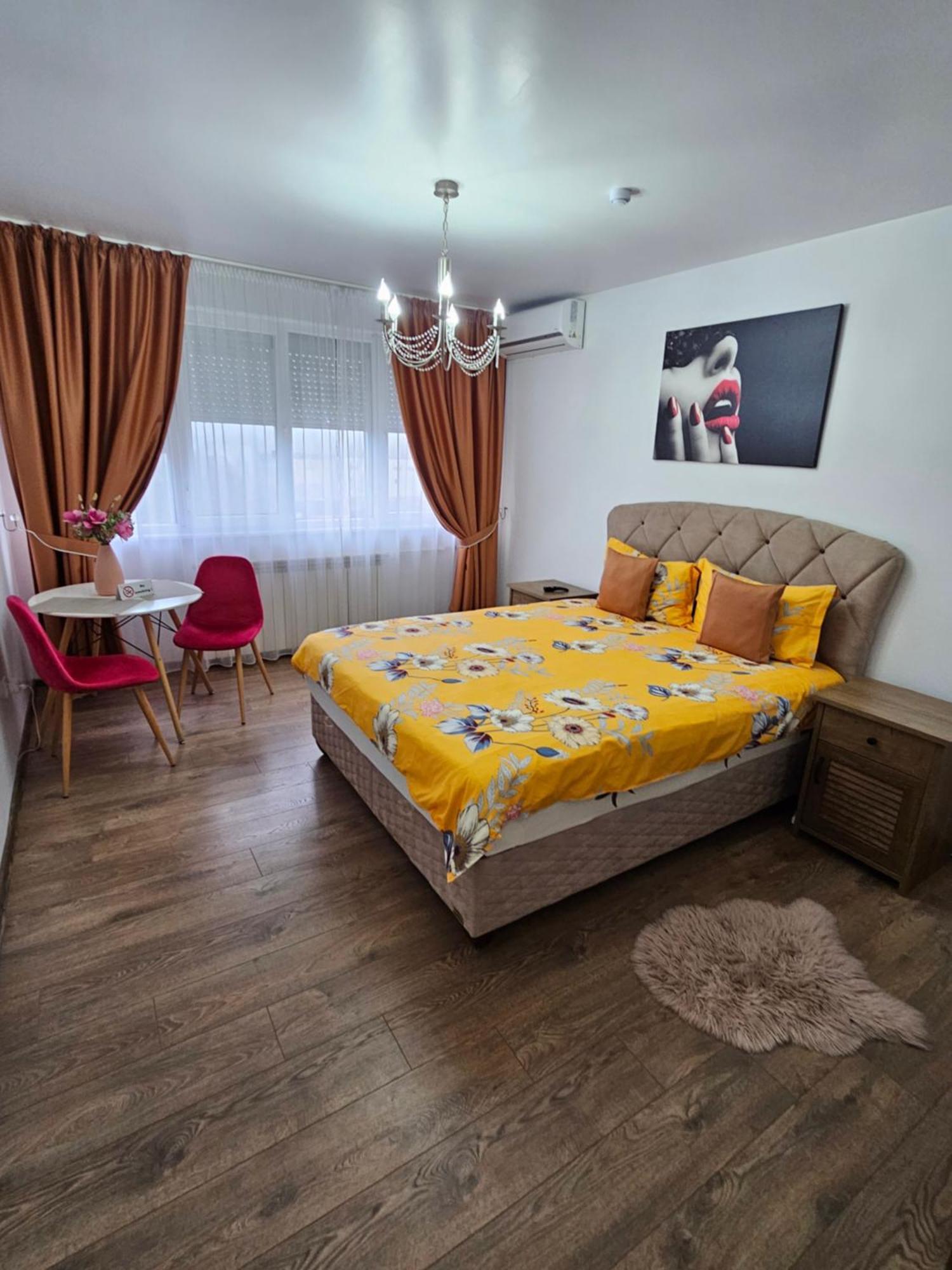 Chic Apartment- Place To Remember Galati  Exterior photo